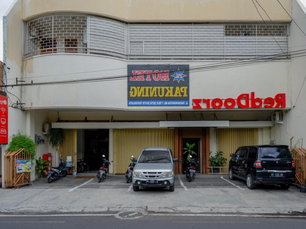 Reddoorz Near Tugu Yogyakarta Hotell Exteriör bild